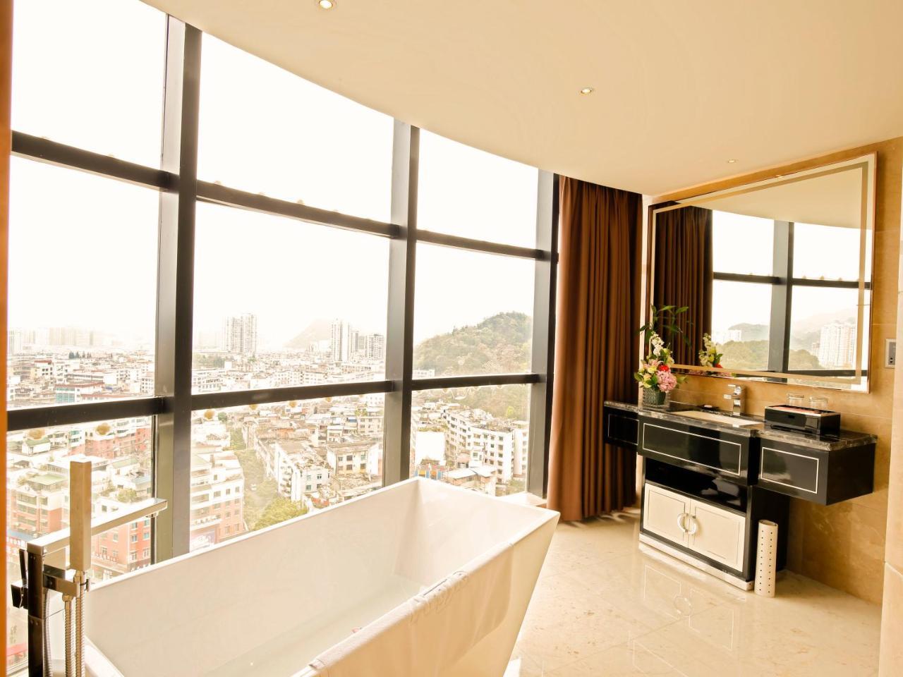 Argyle Grand Hotel Xingyi  エクステリア 写真