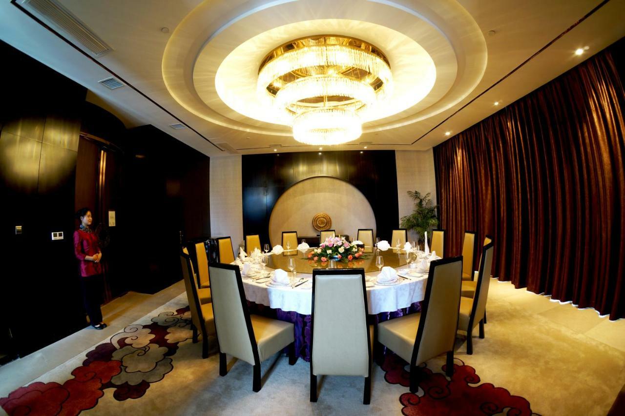 Argyle Grand Hotel Xingyi  エクステリア 写真
